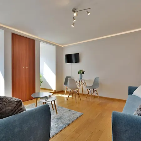 Lägenhet Argentis Psie Budy Iv *