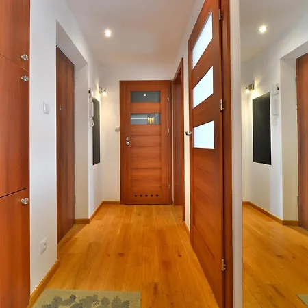 Lägenhet Argentis Psie Budy Iv